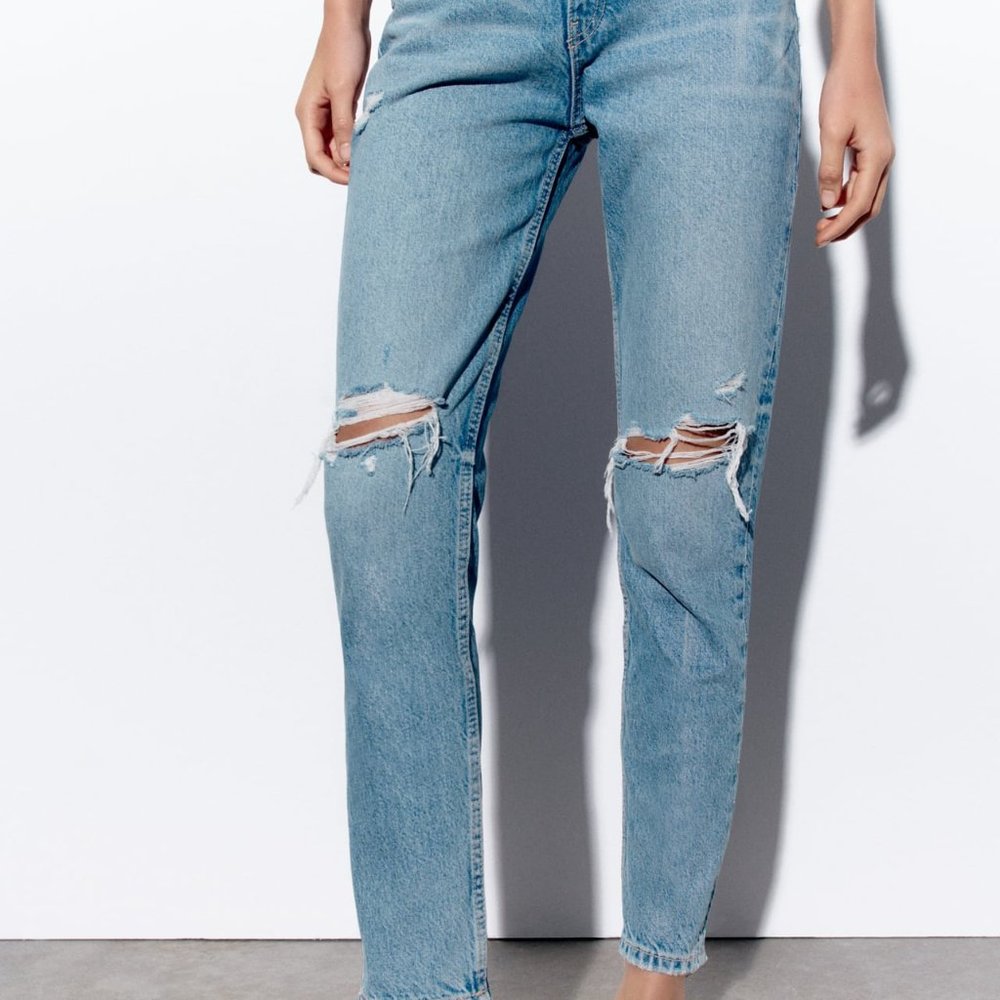 ZARA Ripped High Rise Mom Jeans - Picture 8 of 11